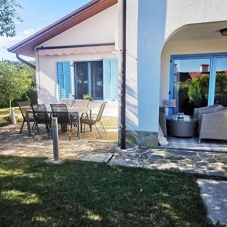 Salt & Sage Apartment Manzano Εξωτερικό φωτογραφία