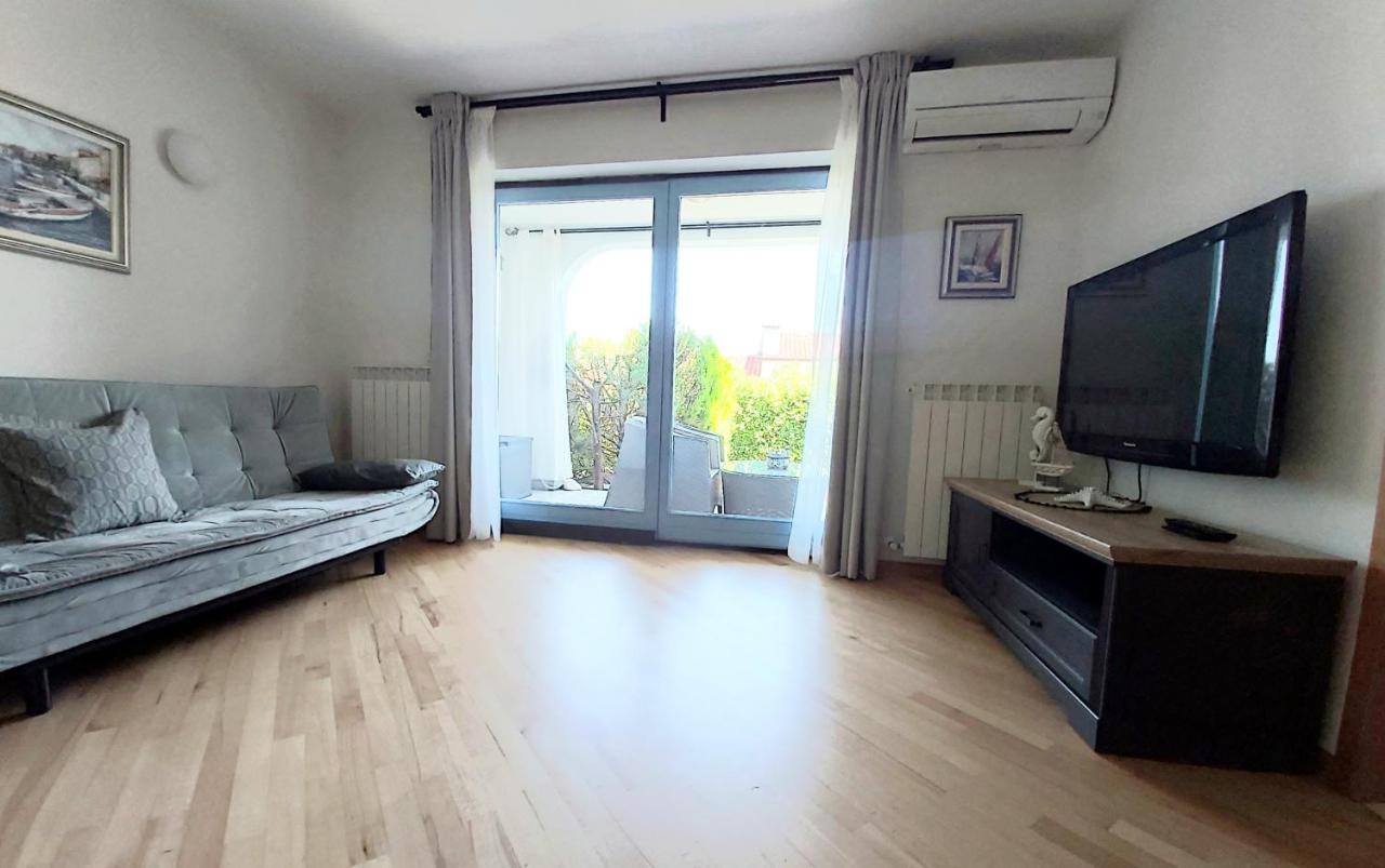 Salt & Sage Apartment Manzano Εξωτερικό φωτογραφία