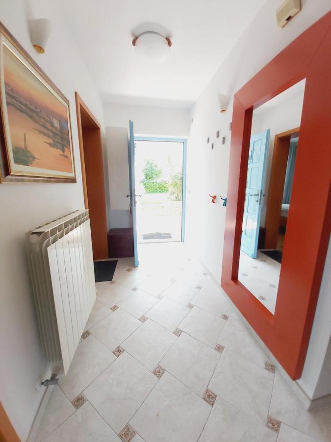 Salt & Sage Apartment Manzano Εξωτερικό φωτογραφία
