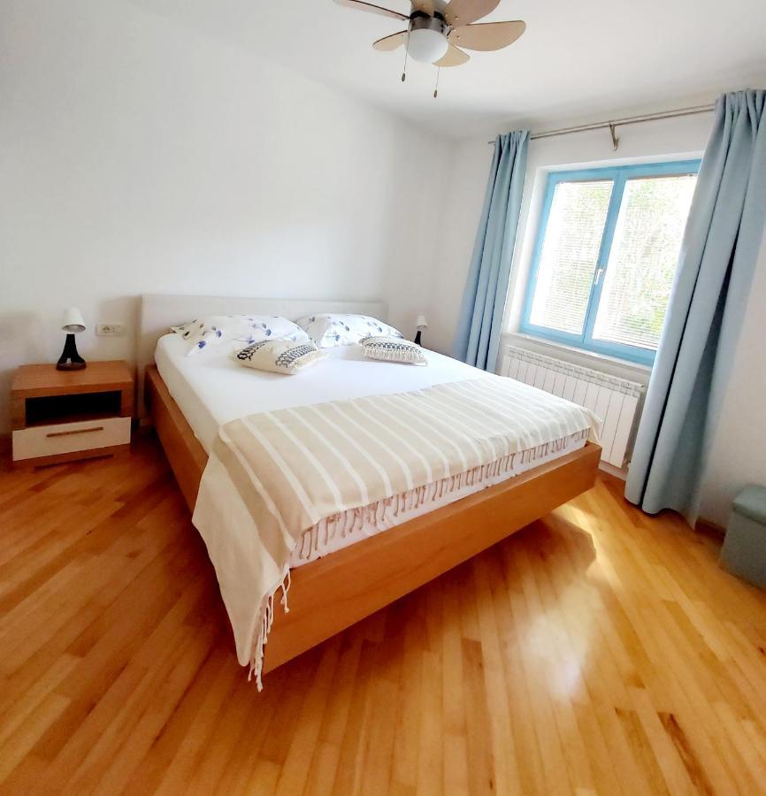 Salt & Sage Apartment Manzano Εξωτερικό φωτογραφία