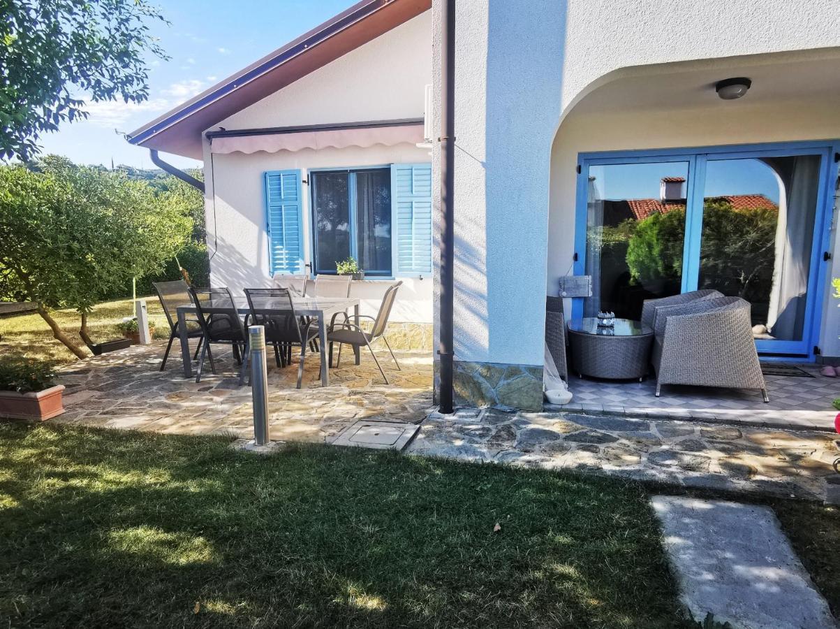 Salt & Sage Apartment Manzano Εξωτερικό φωτογραφία